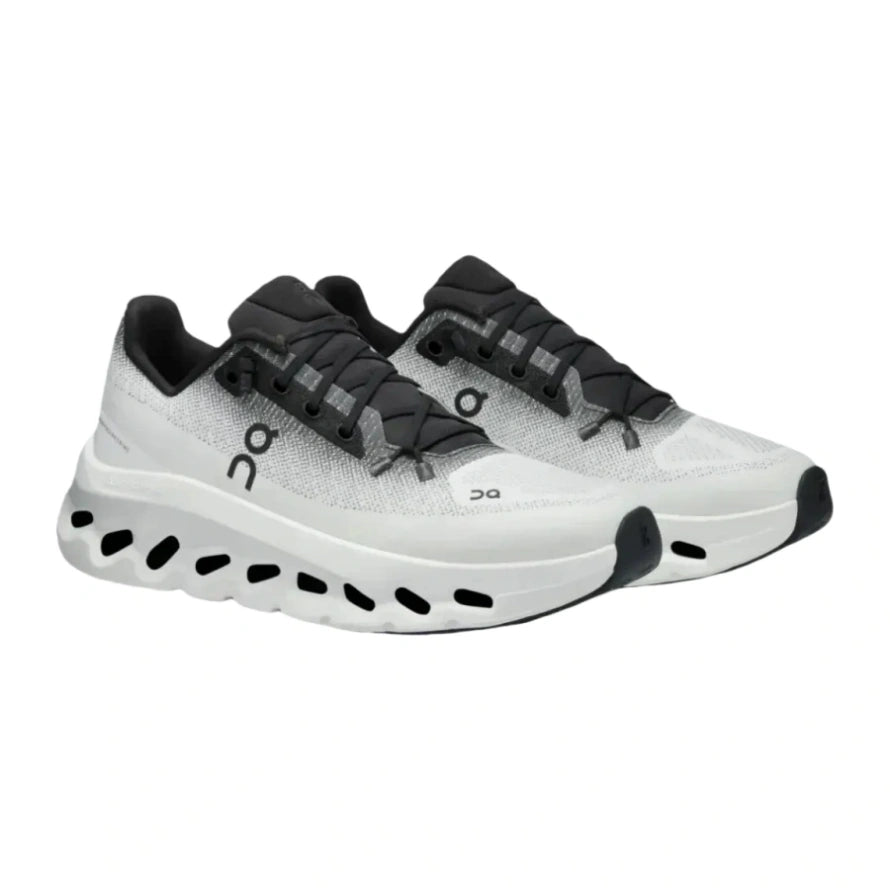 Cloud tilt Black Ivory Sneakers