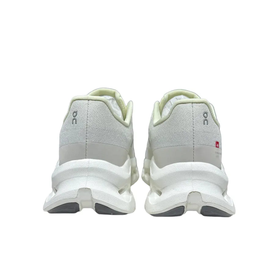 Cloud tilt Light Cream White Sneakers
