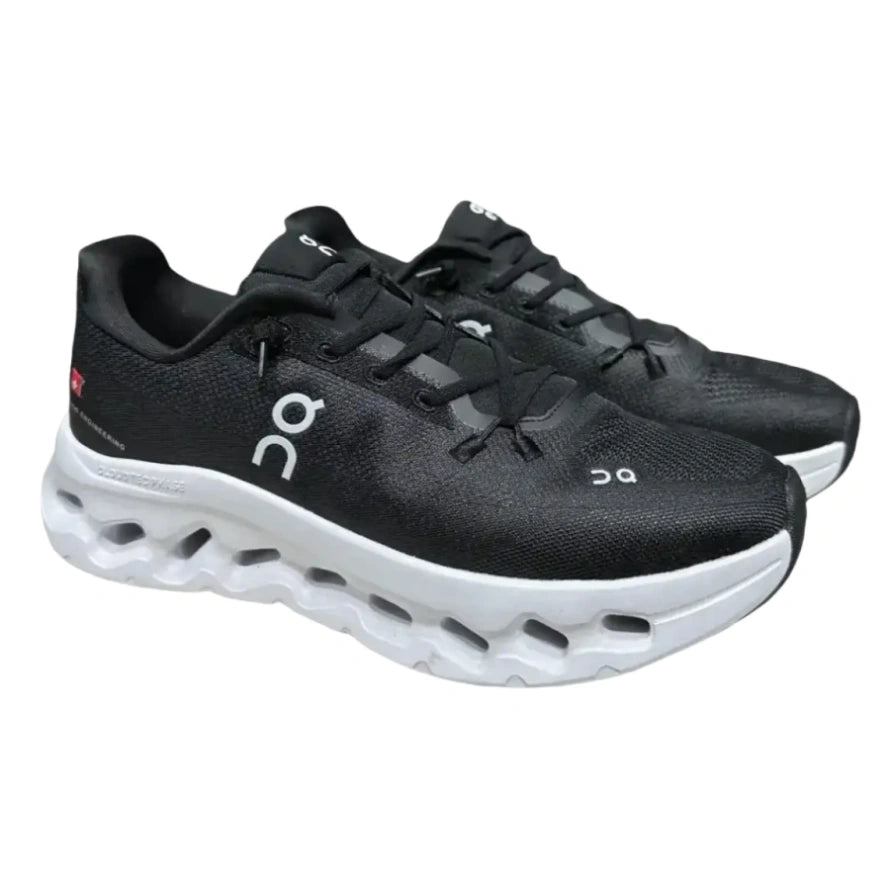 Cloud tilt Black White Sneakers