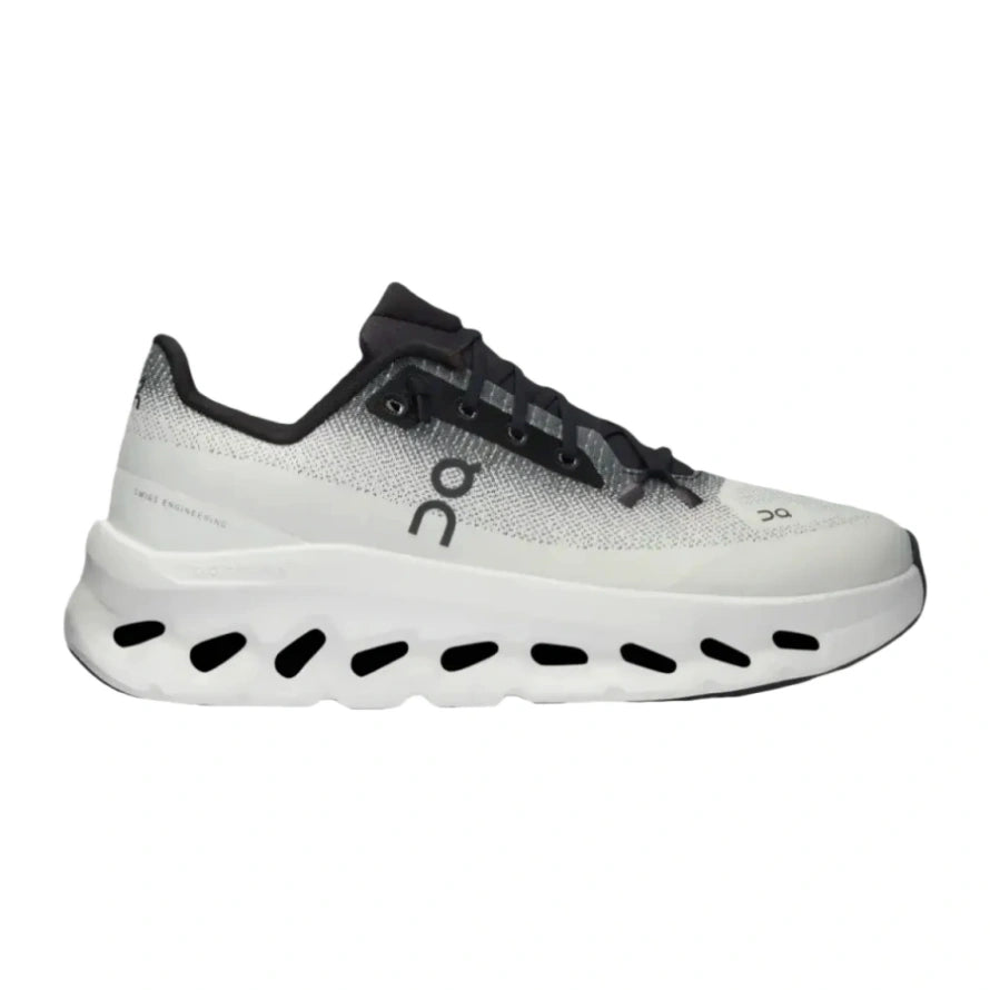Cloud tilt Black Ivory Sneakers