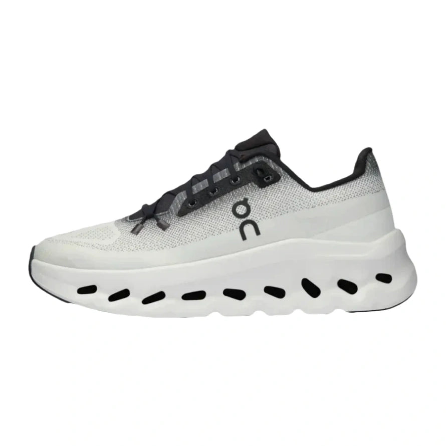 Cloud tilt Black Ivory Sneakers